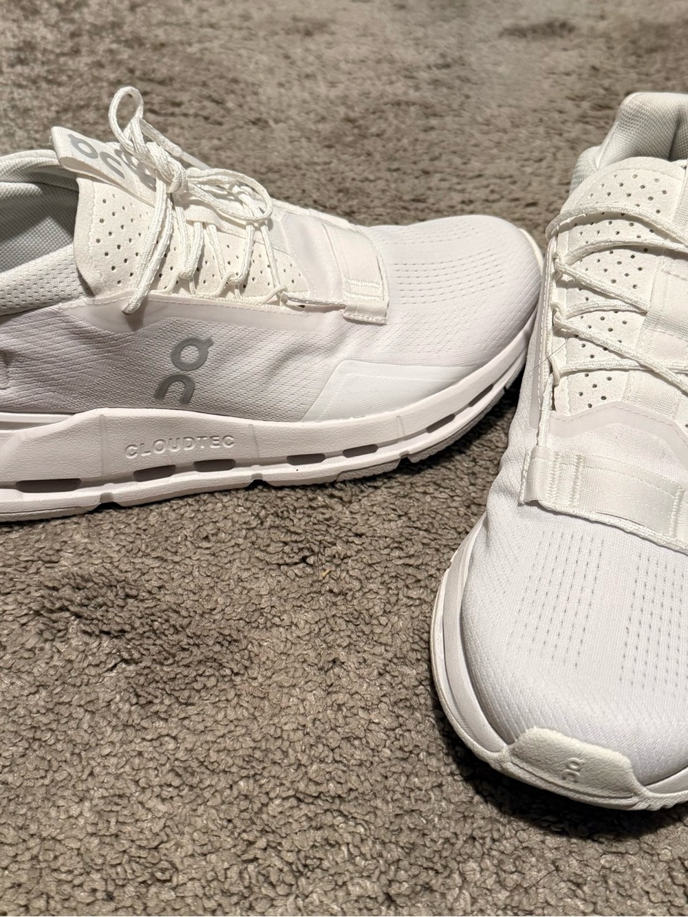 On Running Women's Cloudtec Lightweight Running Shoes - White